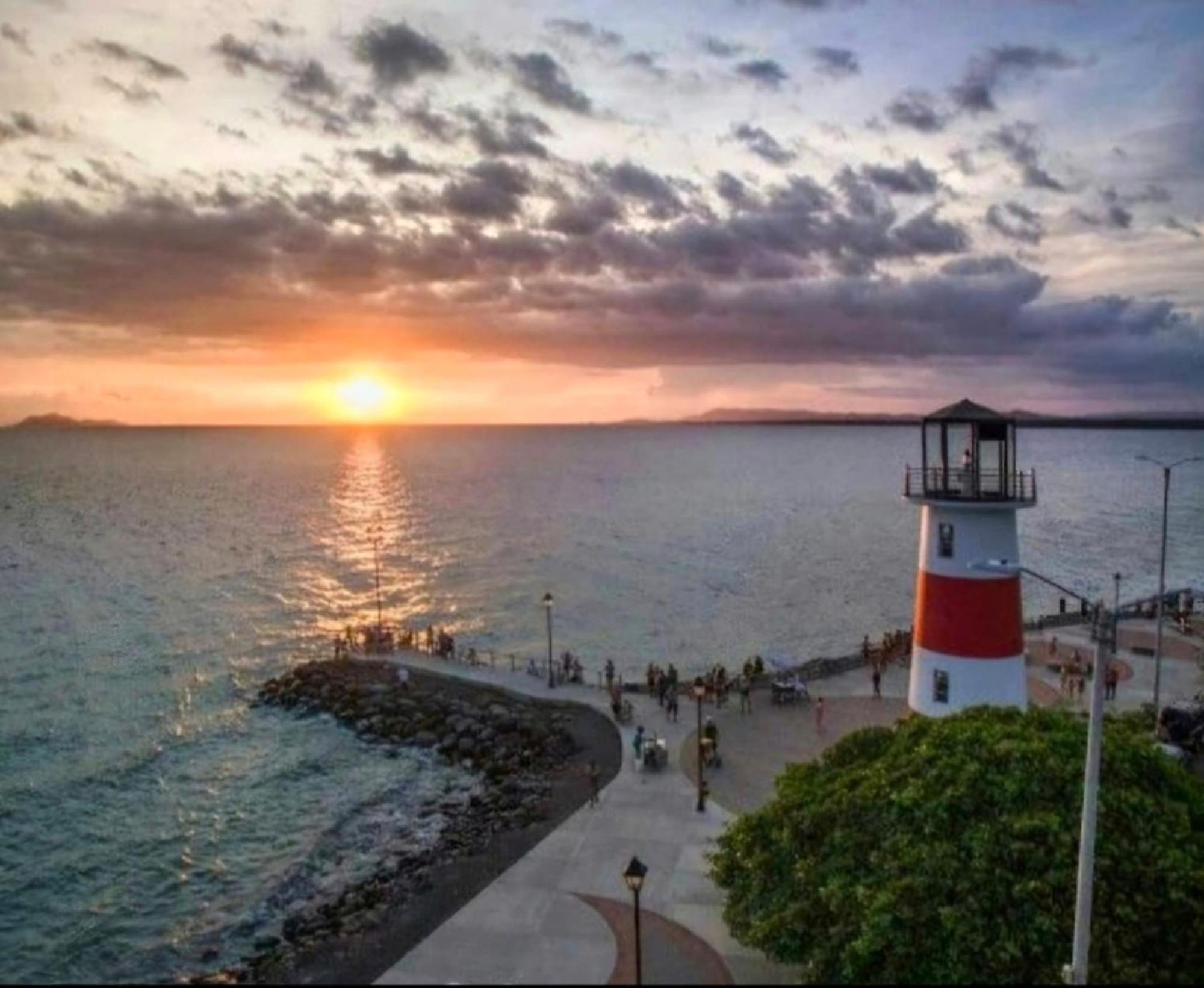Hostel Del Pacifico Puntarenas Dış mekan fotoğraf